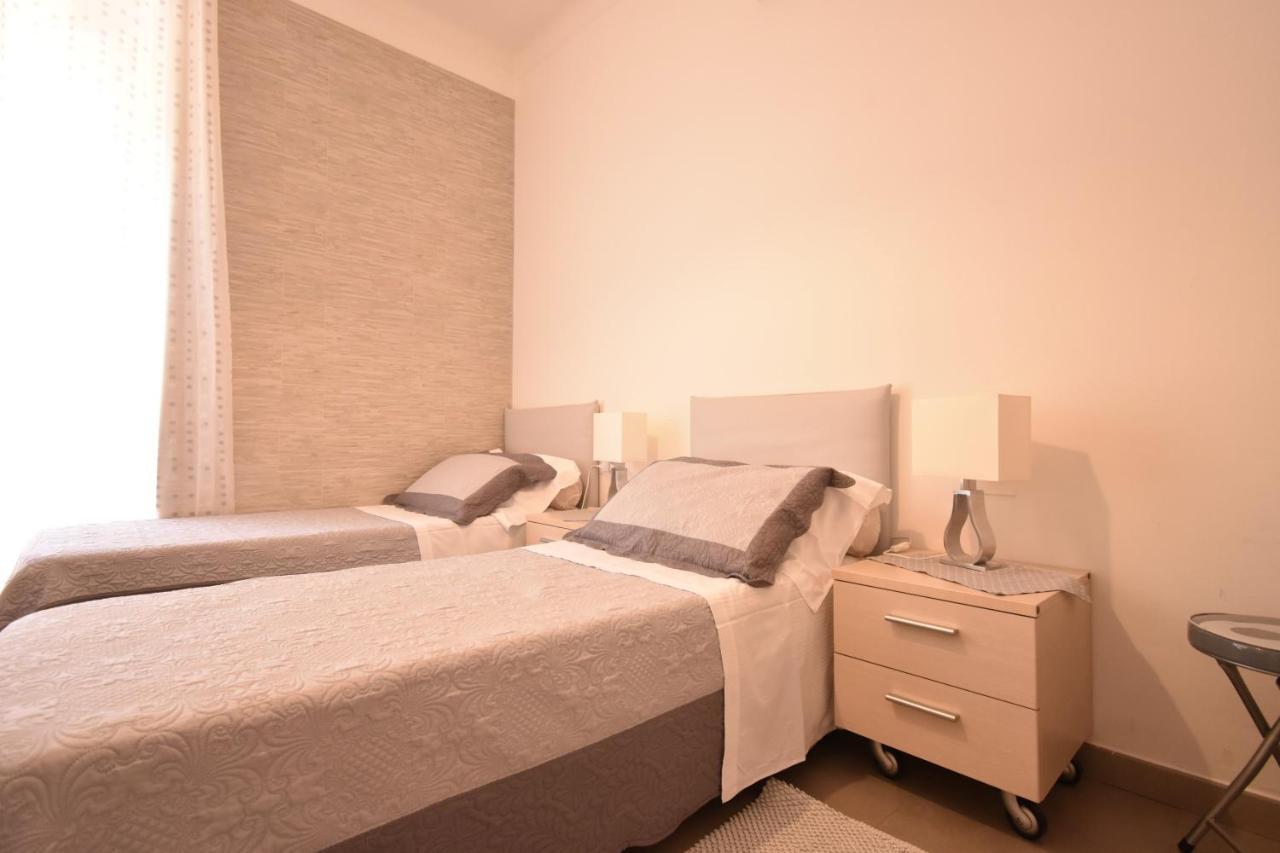 Affittacamere E Appartamenti - Rent Rooms And Apartments Le Camere Nel Corso - Adults Only لا سبيتسْيا المظهر الخارجي الصورة