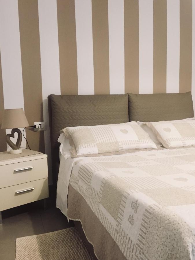Affittacamere E Appartamenti - Rent Rooms And Apartments Le Camere Nel Corso - Adults Only لا سبيتسْيا المظهر الخارجي الصورة