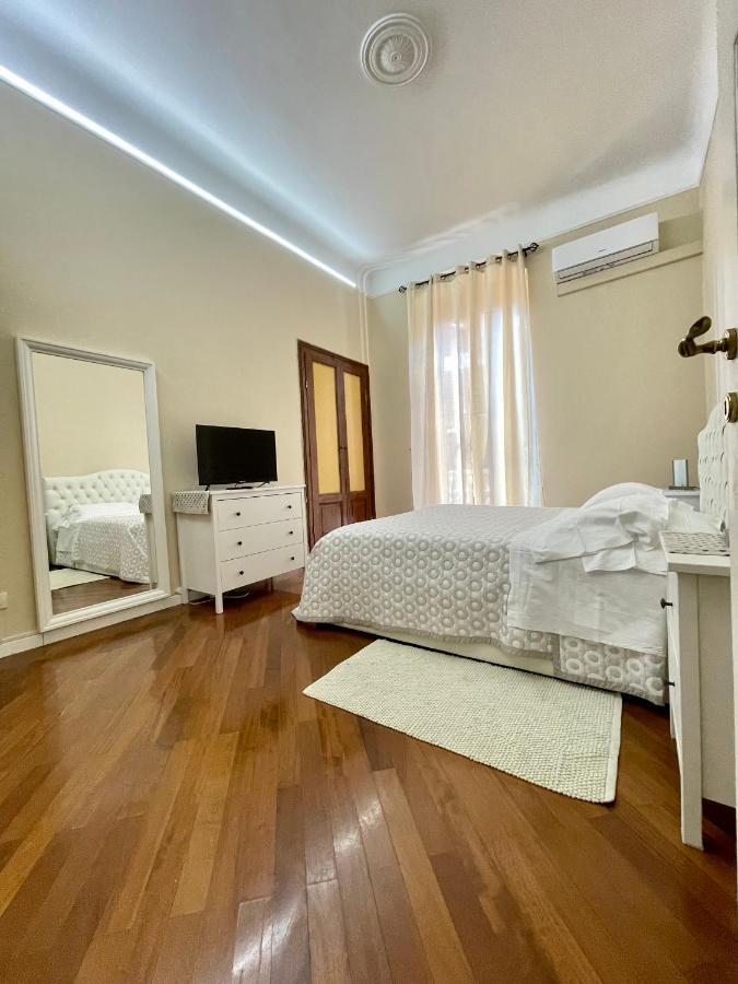Affittacamere E Appartamenti - Rent Rooms And Apartments Le Camere Nel Corso - Adults Only لا سبيتسْيا المظهر الخارجي الصورة