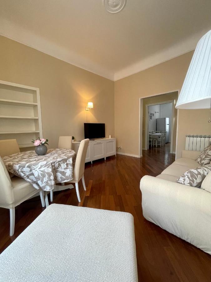 Affittacamere E Appartamenti - Rent Rooms And Apartments Le Camere Nel Corso - Adults Only لا سبيتسْيا المظهر الخارجي الصورة