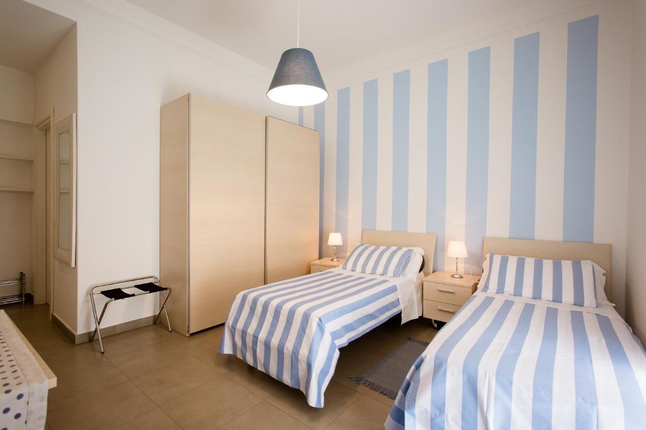 Affittacamere E Appartamenti - Rent Rooms And Apartments Le Camere Nel Corso - Adults Only لا سبيتسْيا المظهر الخارجي الصورة