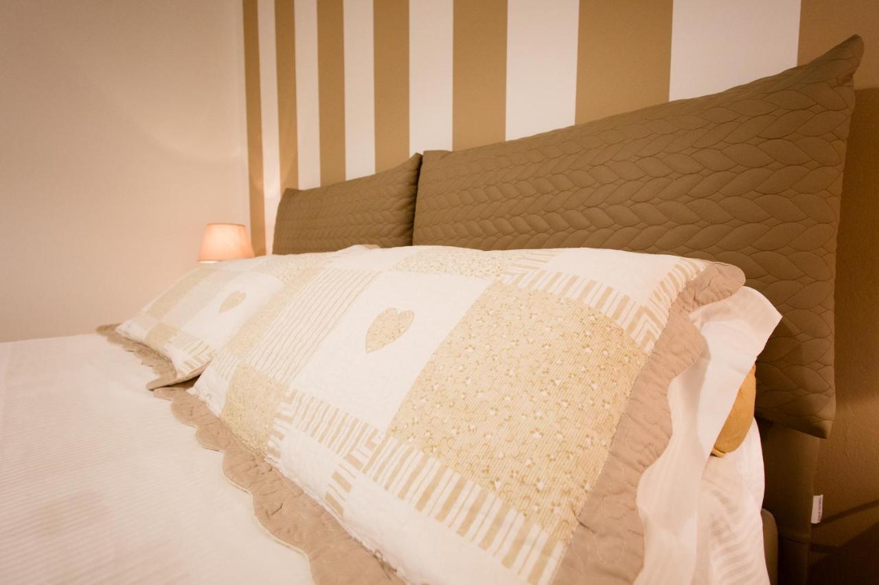 Affittacamere E Appartamenti - Rent Rooms And Apartments Le Camere Nel Corso - Adults Only لا سبيتسْيا المظهر الخارجي الصورة