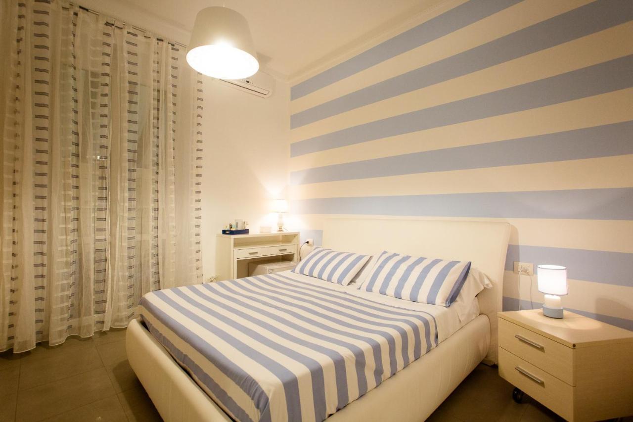 Affittacamere E Appartamenti - Rent Rooms And Apartments Le Camere Nel Corso - Adults Only لا سبيتسْيا المظهر الخارجي الصورة
